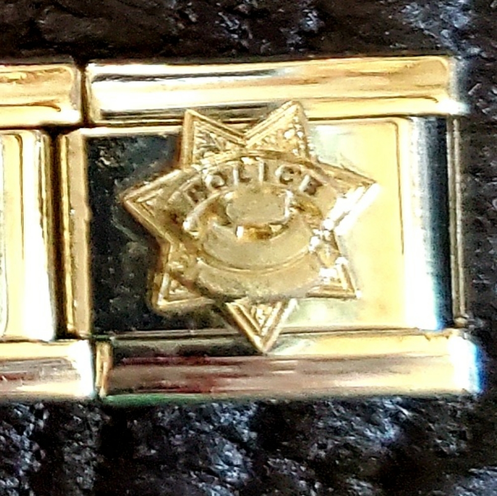 🛍BOGO 50% OFF❗NWOT🚔 Custom Made Italian Charm w/ badge